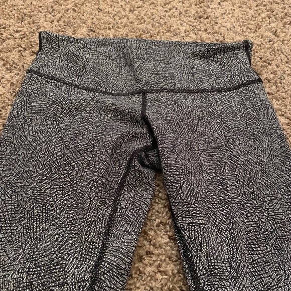 Lululemon Wunder Under Pant III - Picture 5 of 8